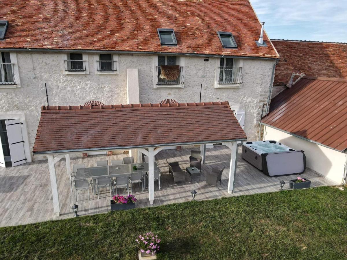 Chambre D'Hotes Le Domaine Des Hirondelles Champcenest Buitenkant foto