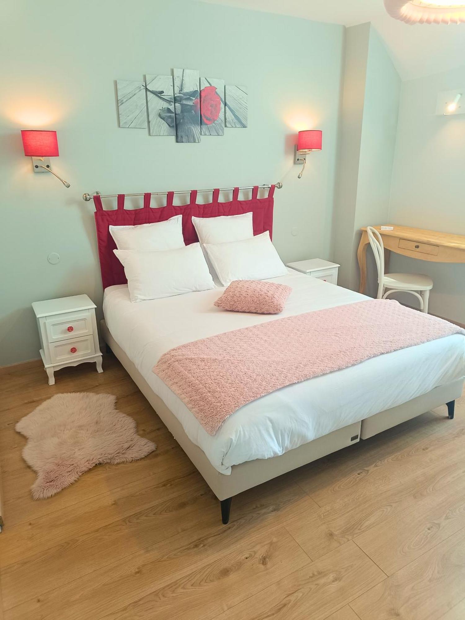 Chambre D'Hotes Le Domaine Des Hirondelles Champcenest Buitenkant foto